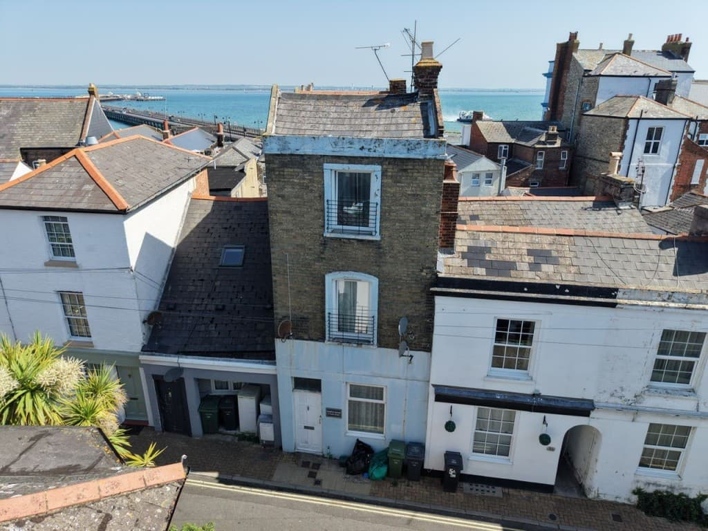Split Level Flat For Investment Or Occupation