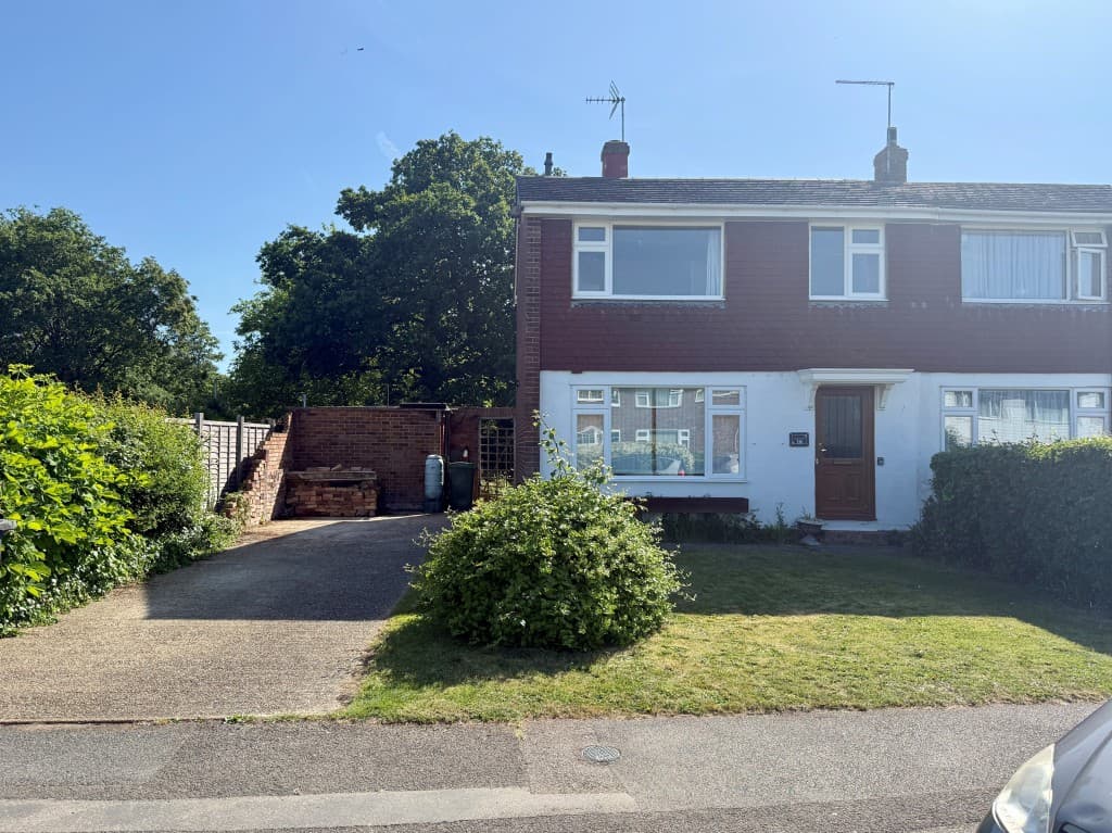 Semi-Detached House For Repair With Planning For Extension