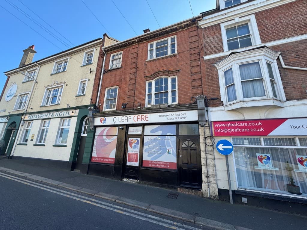 Two Flats Close To Deal Seafront, Pier And Town Centre