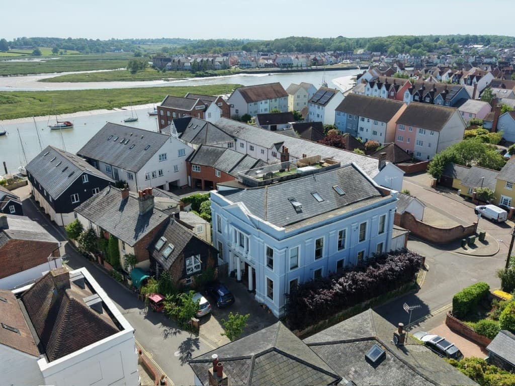 Former Office And Bedsits With Potential Close To The Quayside