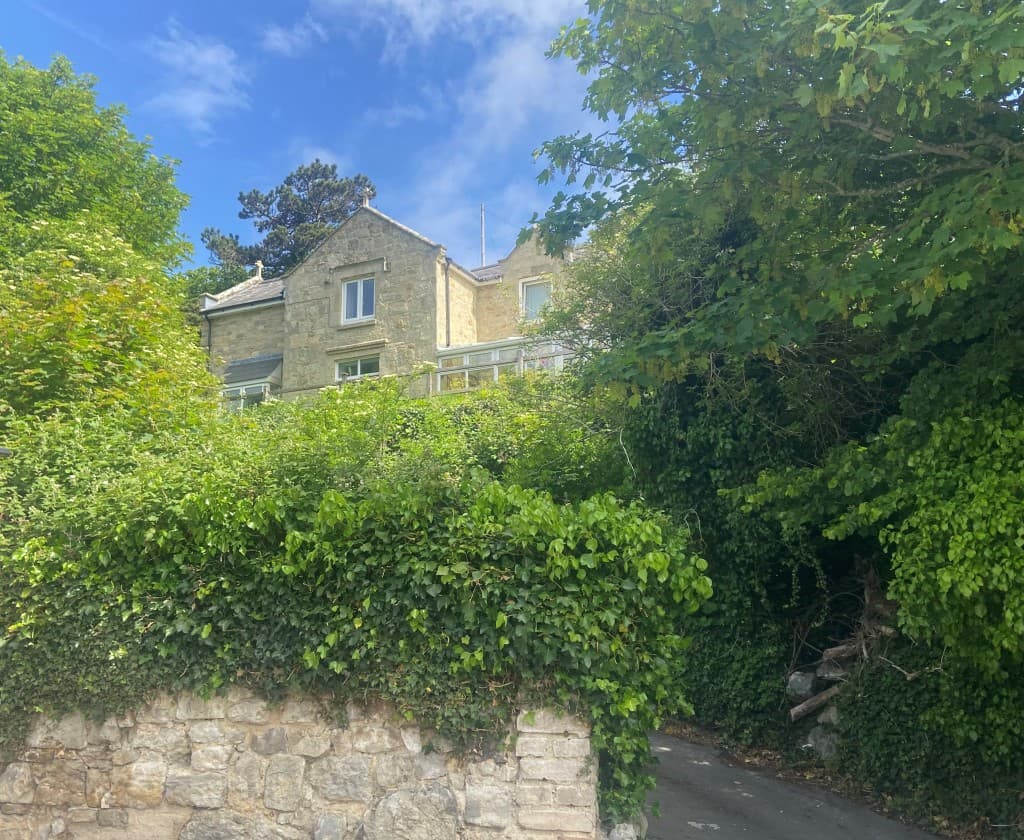 Leasehold Flat For Investment