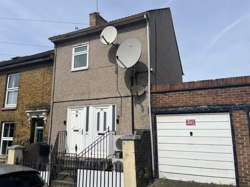 Mid-Terrace House For Improvement