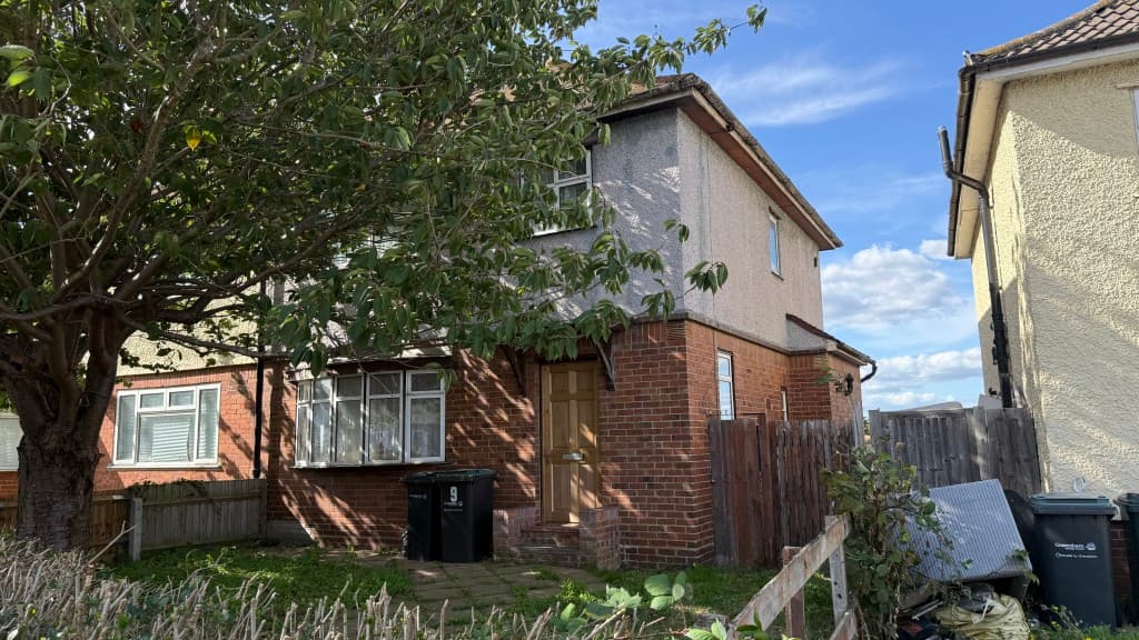 Semi-Detached House For Repair And Refurbishment