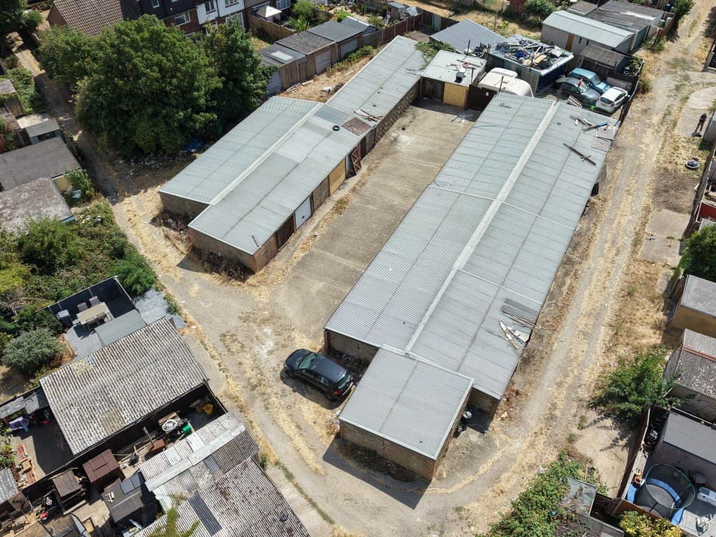 Garage Site With Potential