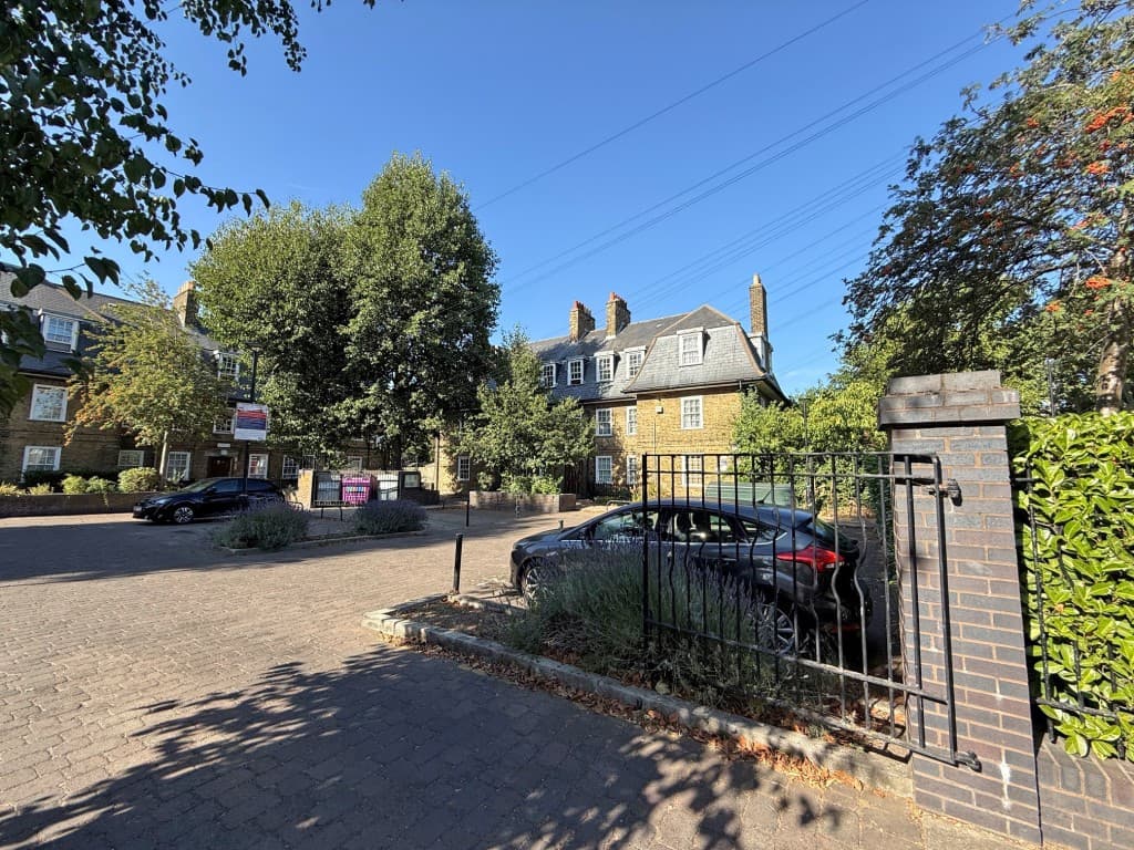 Flat In Need Of Refurbishment