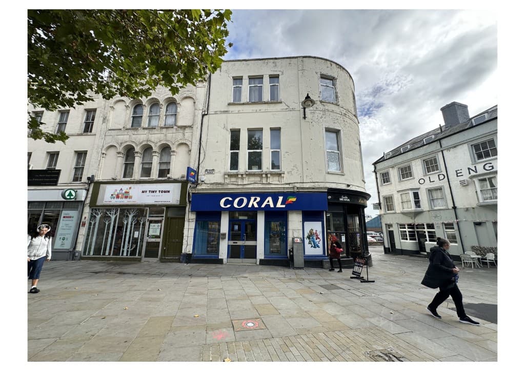 Freehold Mixed Use Investment