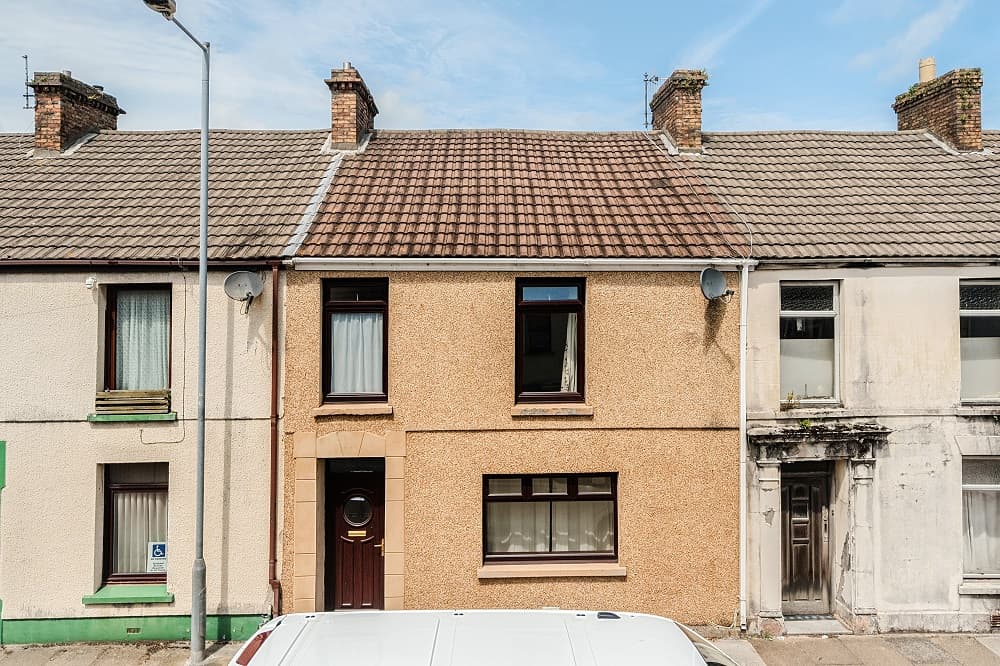 Mid-Terrace Property in Burry Port