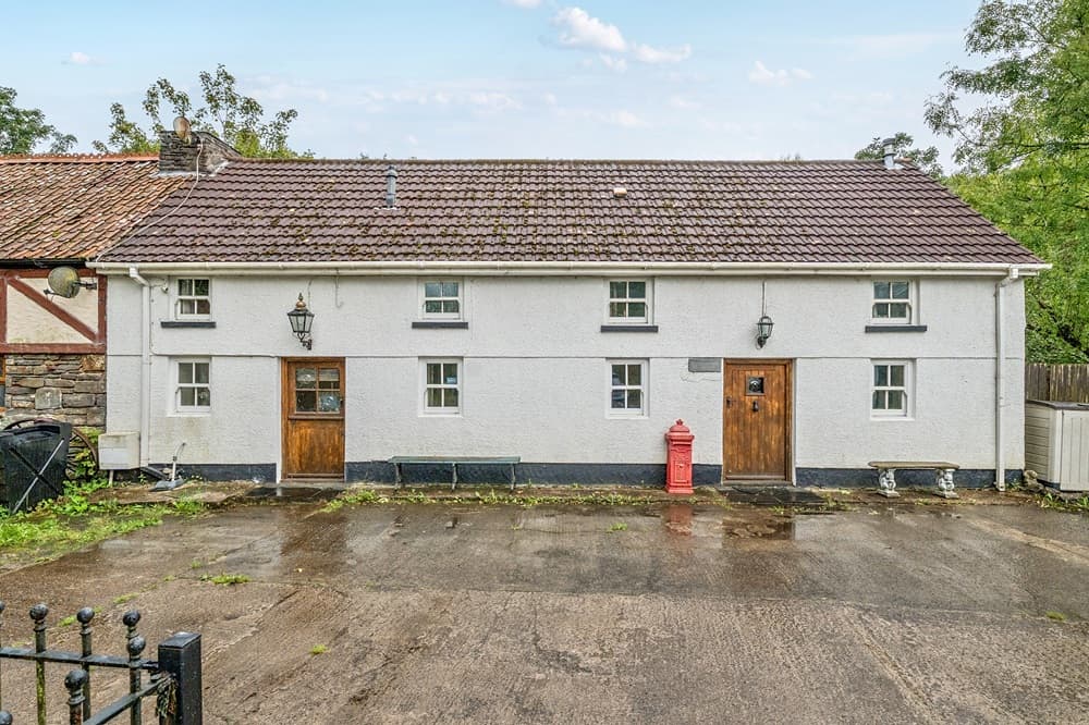 Charming 3-Bedroom Cottage