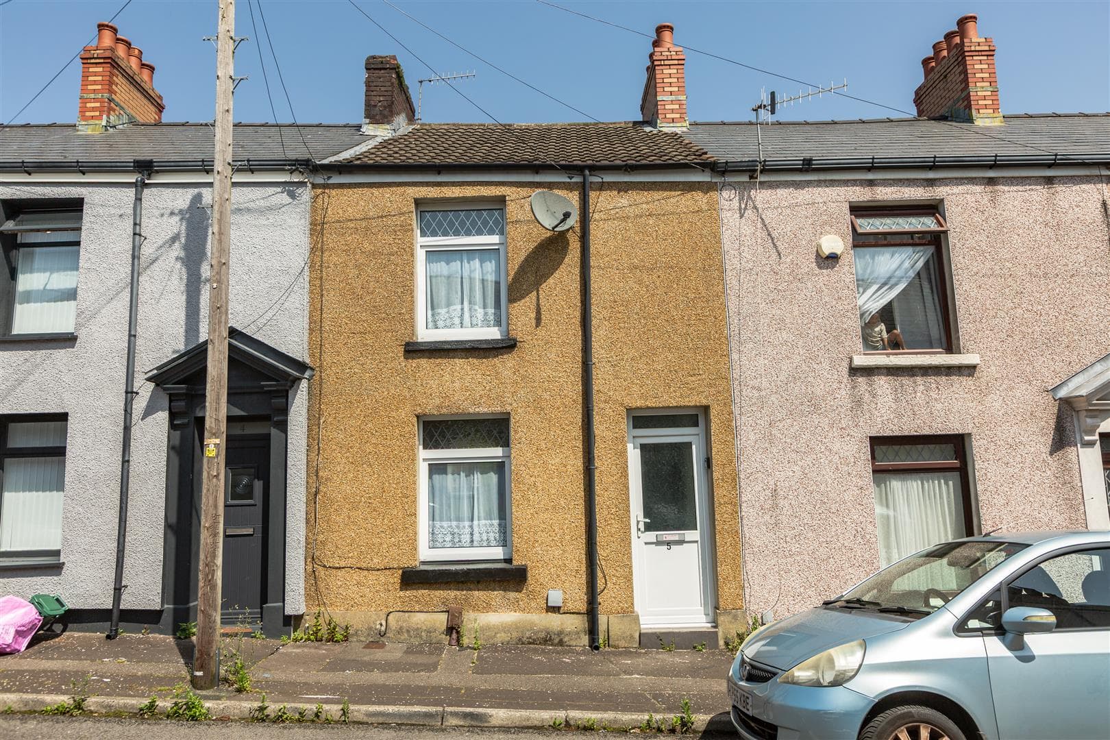 Traditional Mid-Terrace Property in Hafod