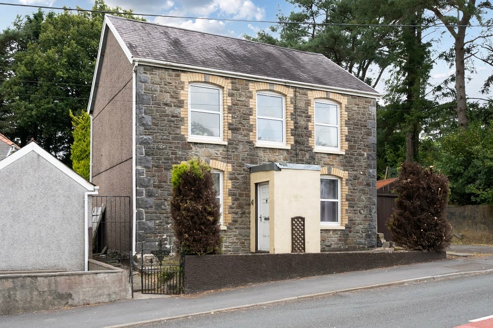 Three Bedroom Detached Home in Need of Renovation