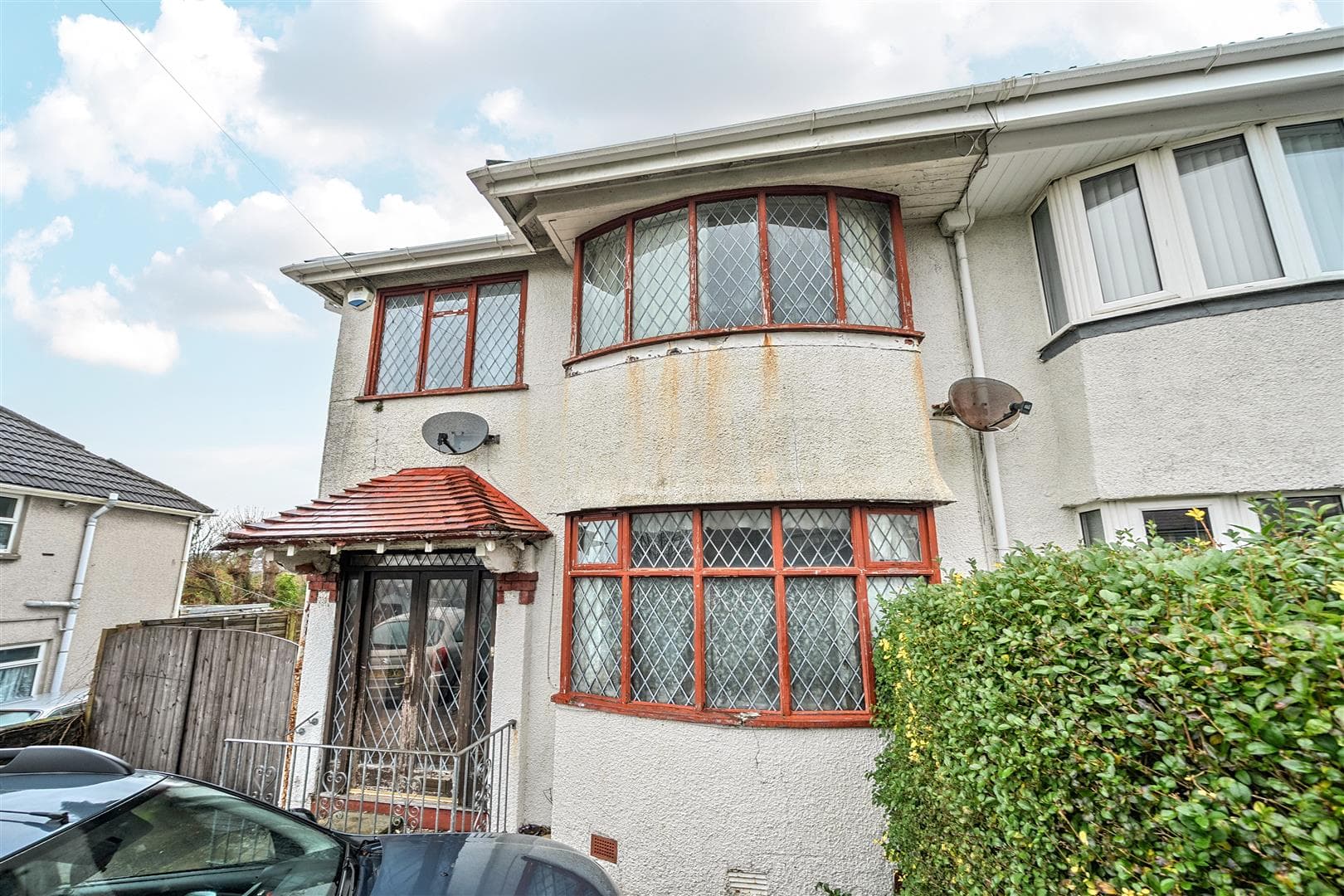 Three-Bedroom Semi-Detached Property in Cockett