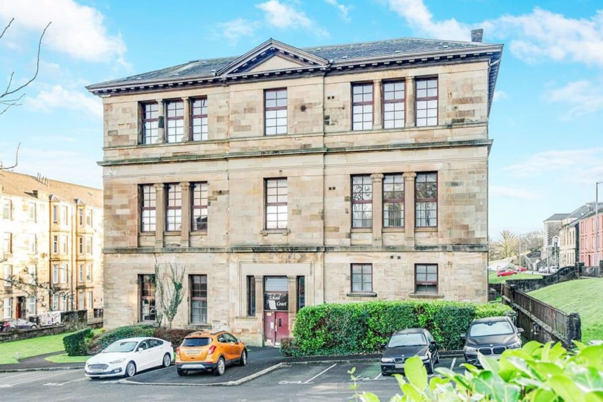 2 Bedroom Flat