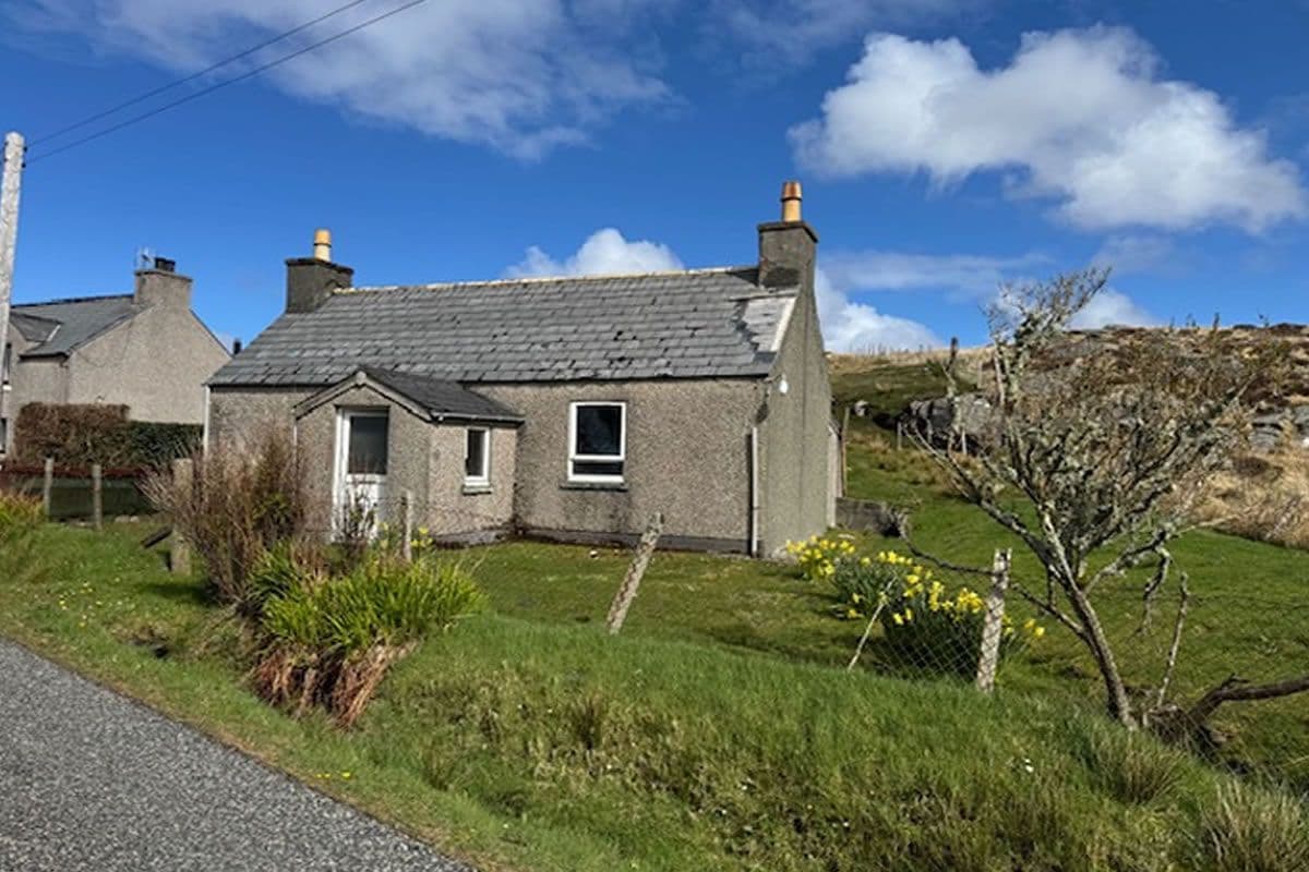 2 Bedroom House