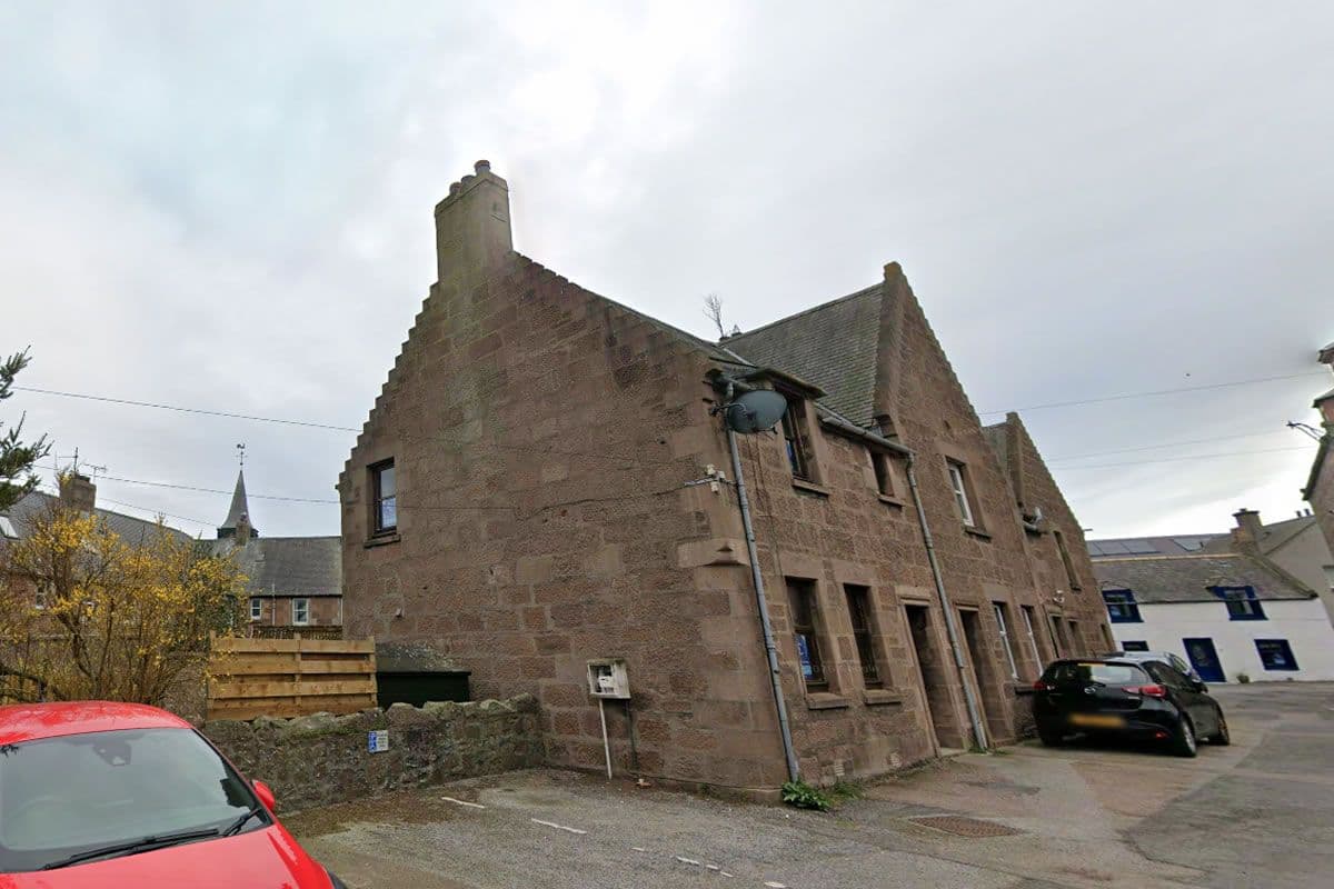 2 Bedroom House