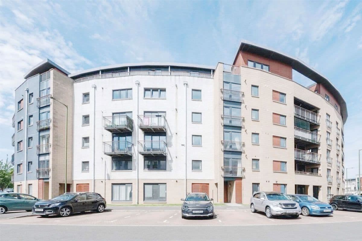 14 Bedroom Flat