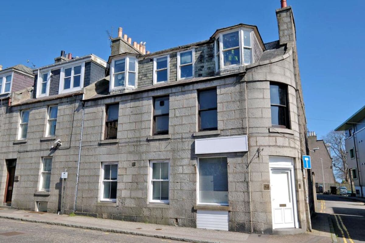 2 Bedroom Flat