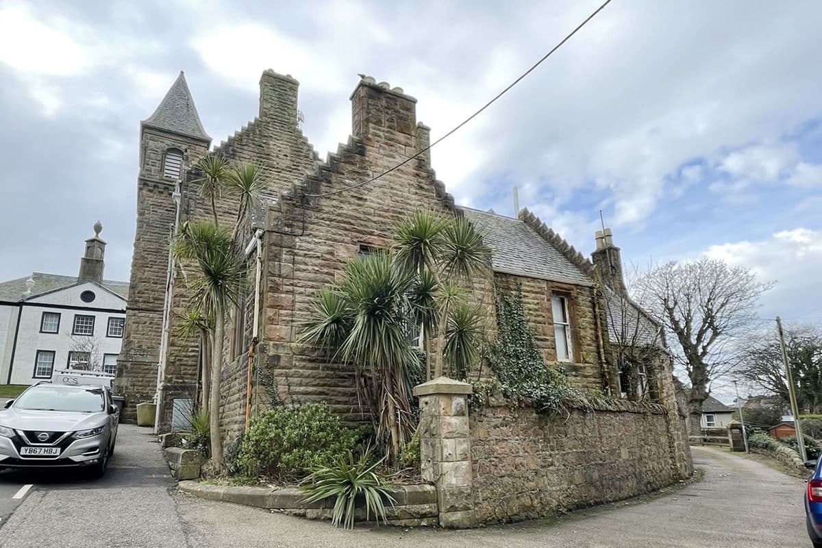 2 Bedroom House