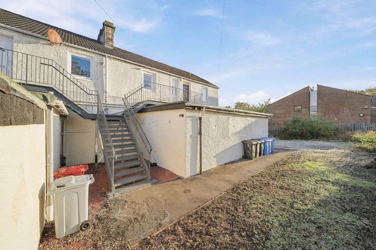 Freehold One-Bedroom Flat