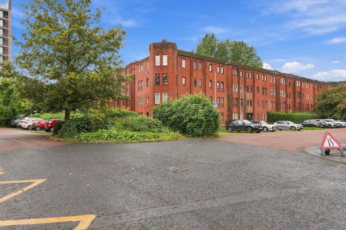 1 Bedroom Flat
