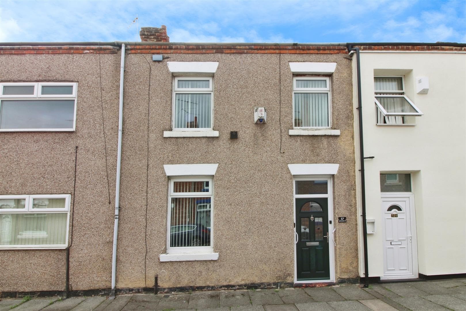 2 Bedroom House - Mid Terrace