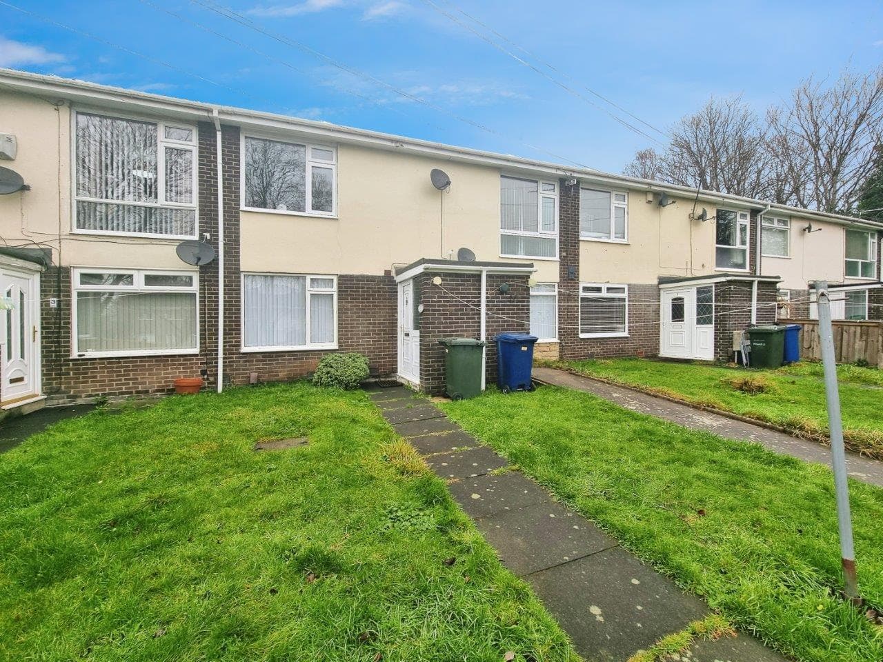 2 Bedroom Flat - Purpose Built