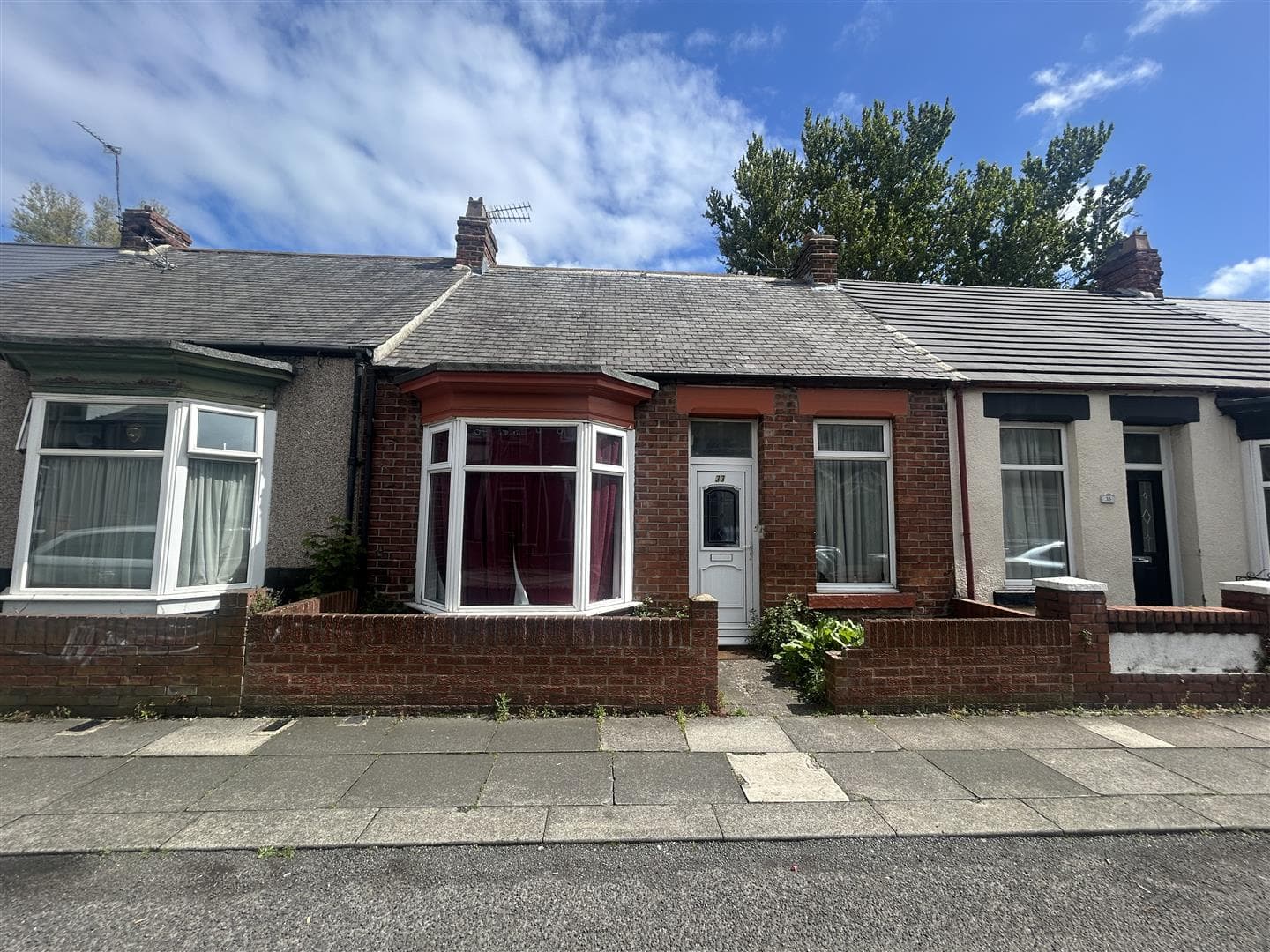 3 Bedroom House - Mid Terrace