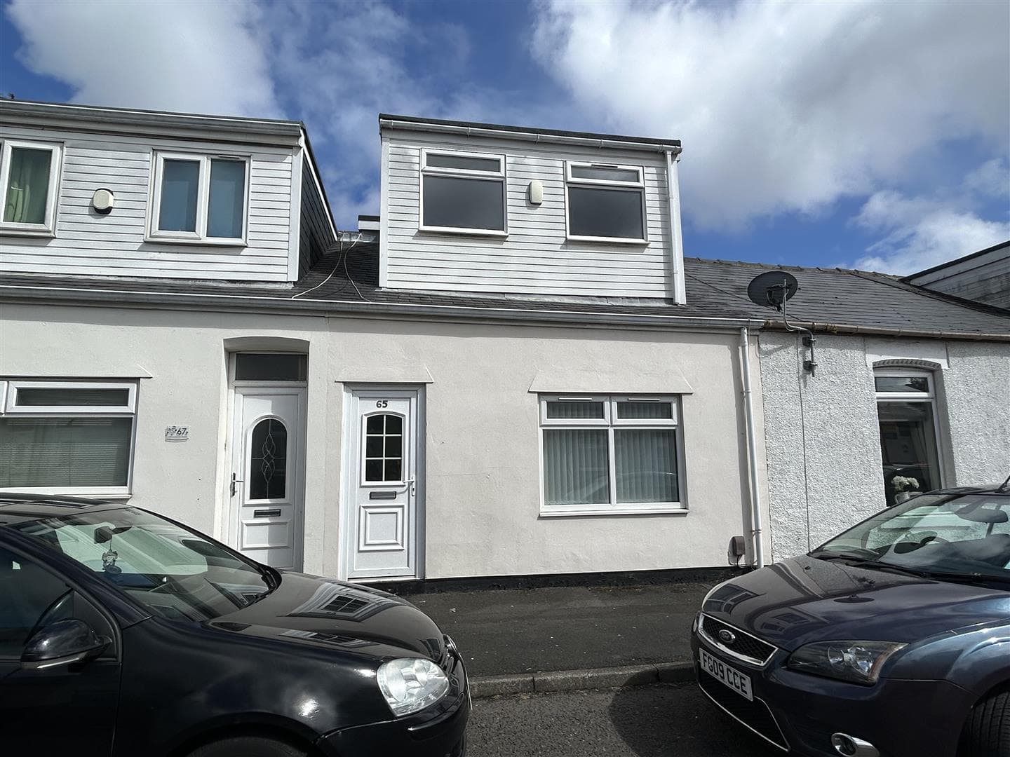 3 Bedroom House - Mid Terrace