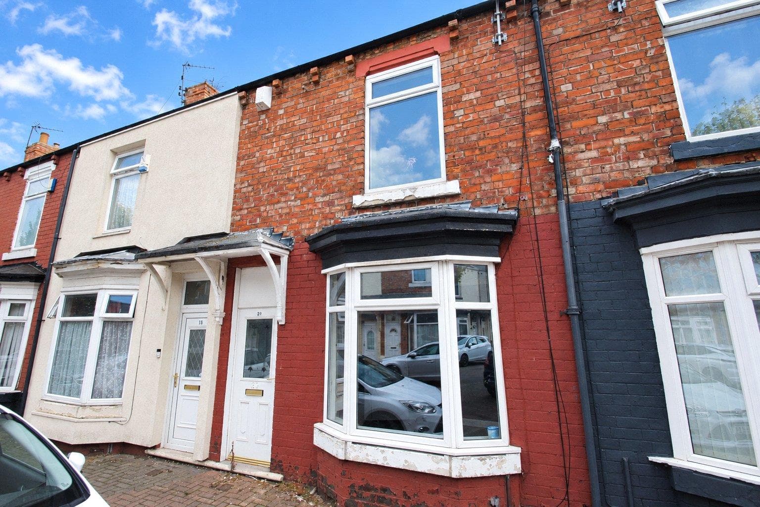 3 Bedroom House - Mid Terrace