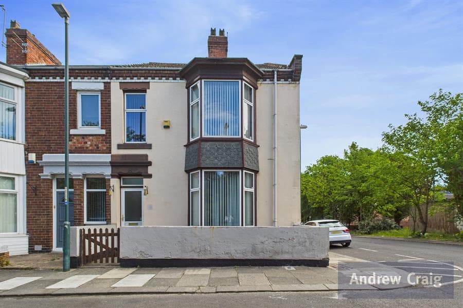 3 Bedroom House - Mid Terrace