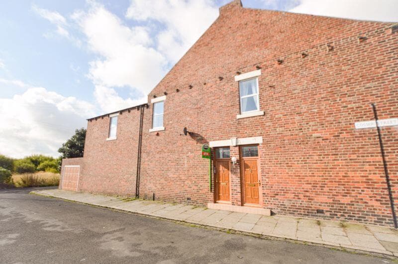 4 Bedroom Maisonette