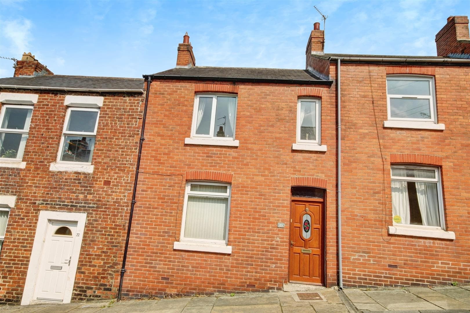 3 Bedroom House - Mid Terrace