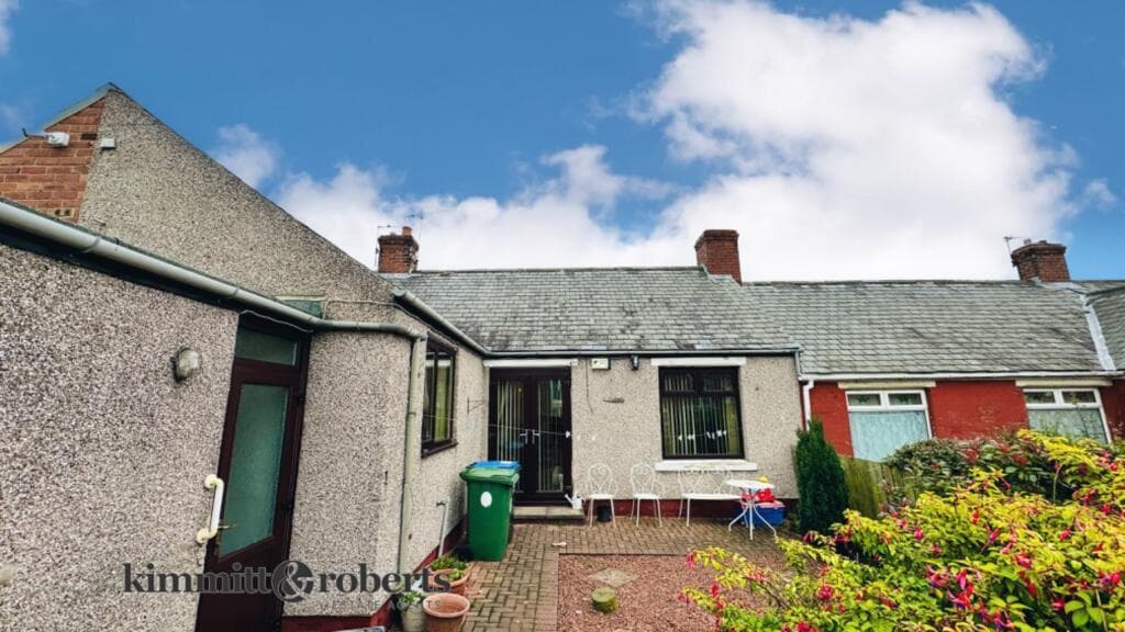 2 Bedroom Bungalow - Terrace