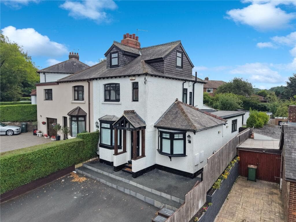 4 Bedroom House - Semi-Detached