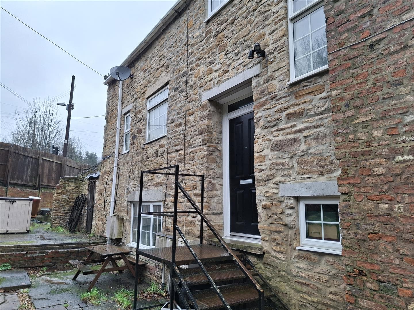 5 Bedroom Block of Flats