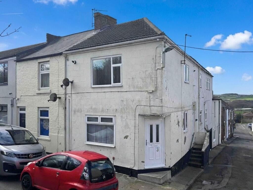2 Bedroom House - End Terrace