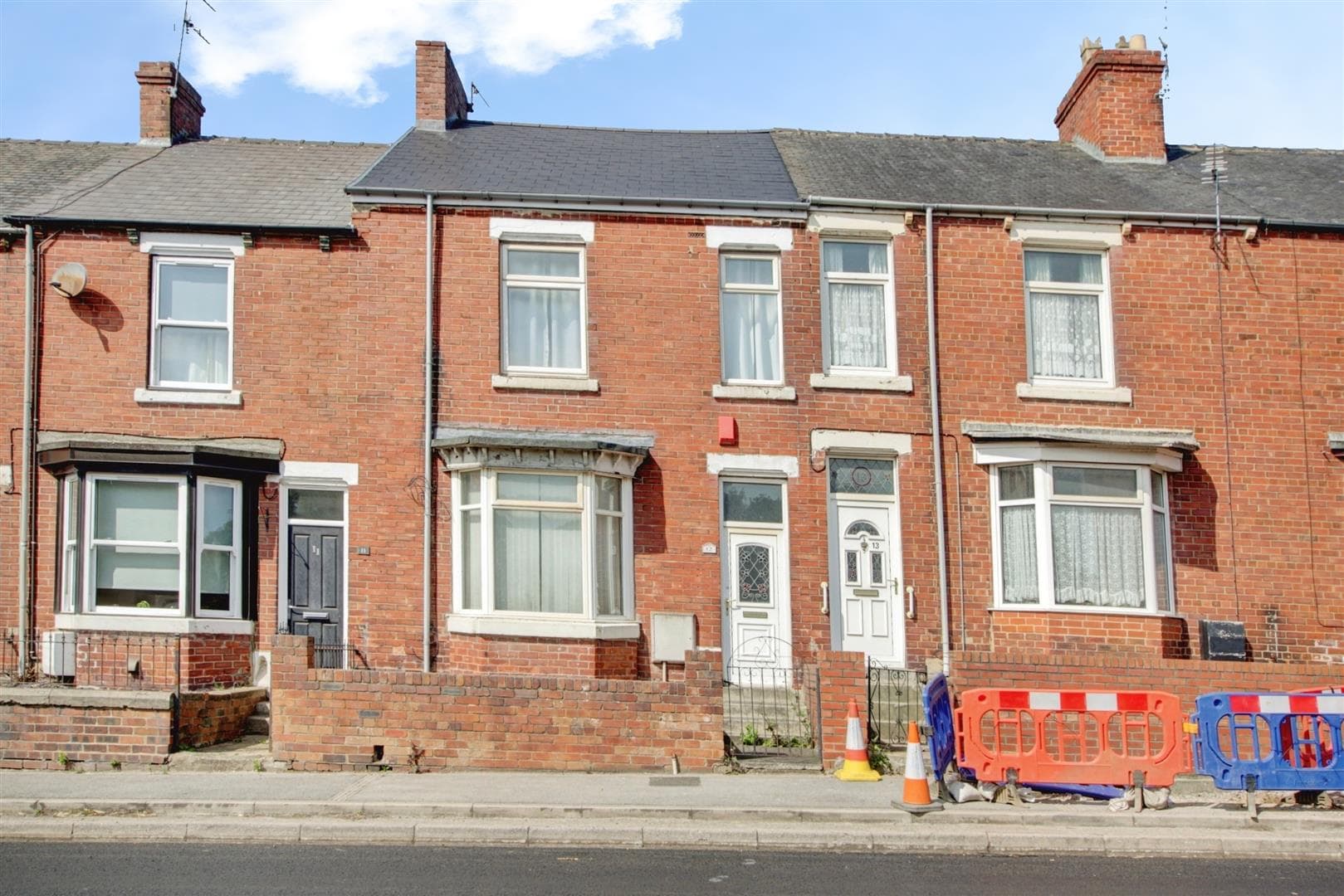 3 Bedroom House - Mid Terrace