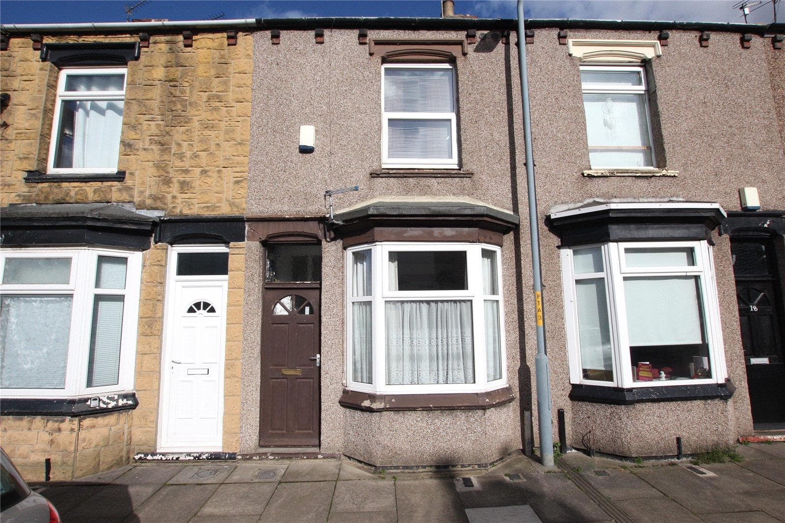 2 Bedroom House - Mid Terrace