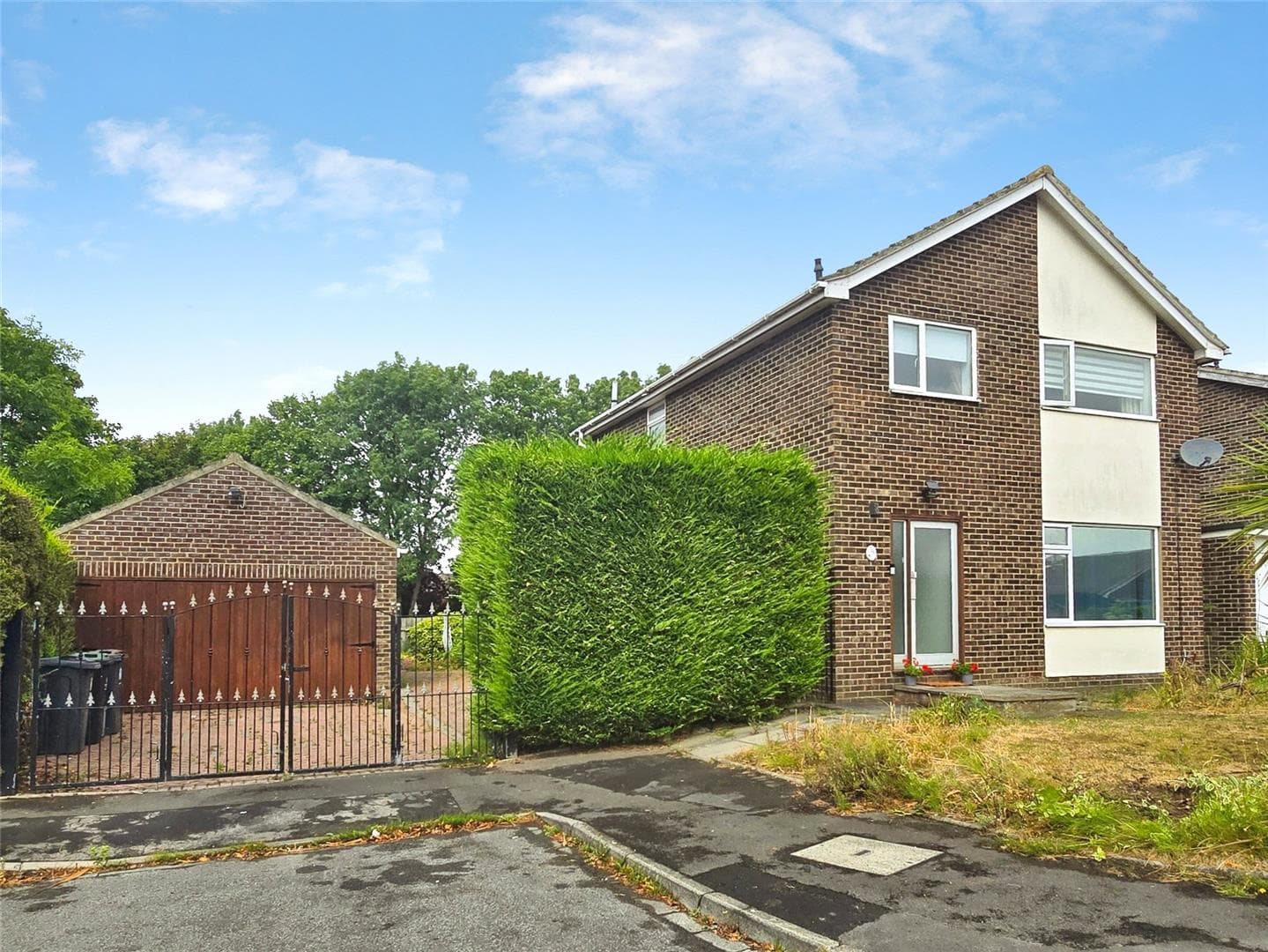 4 Bedroom House - Detached