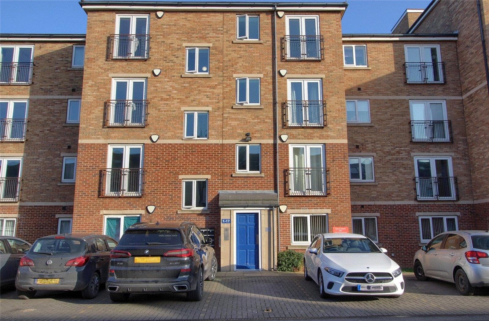 2 Bedroom Flat