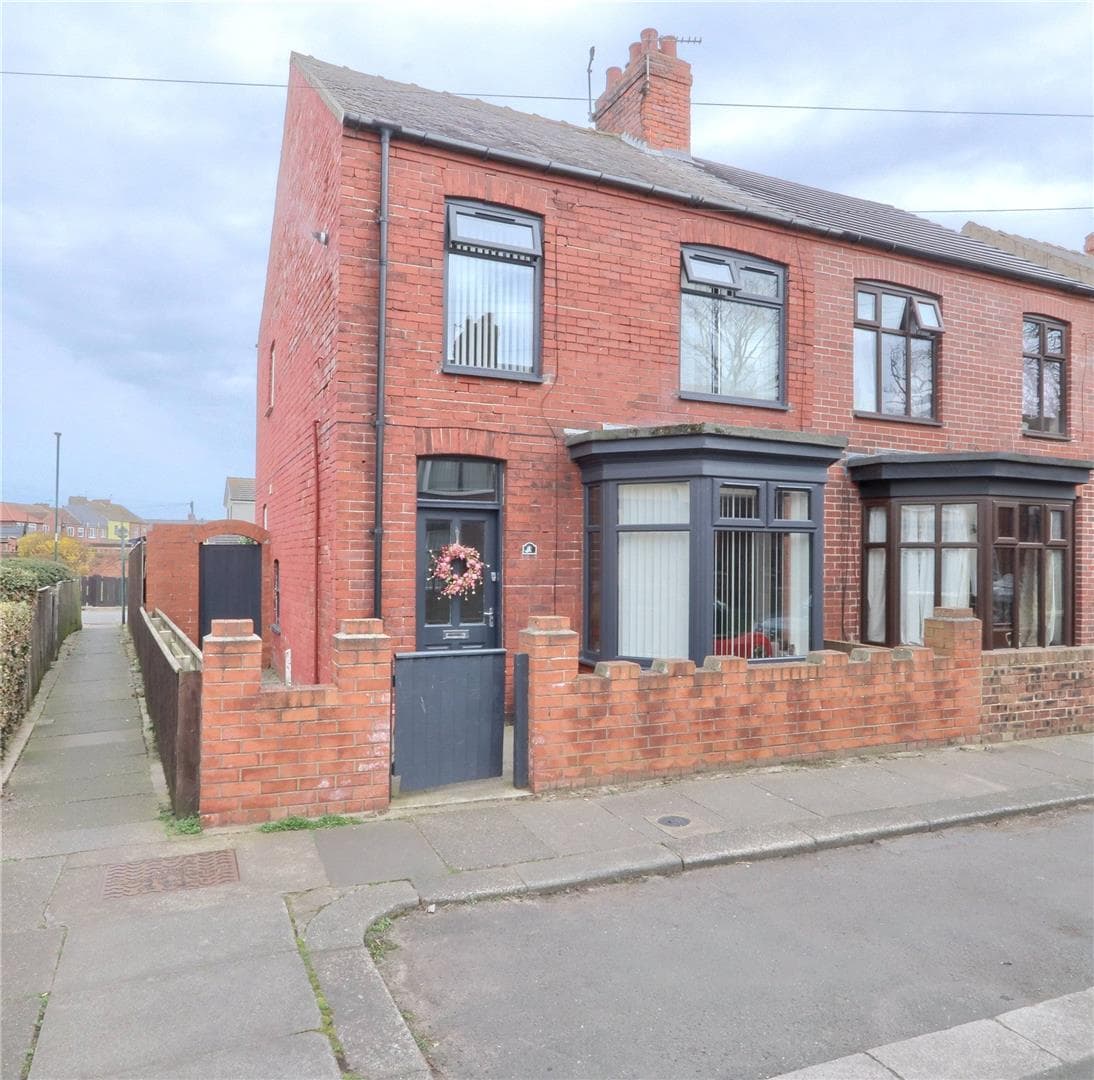 3 Bedroom House - End Terrace