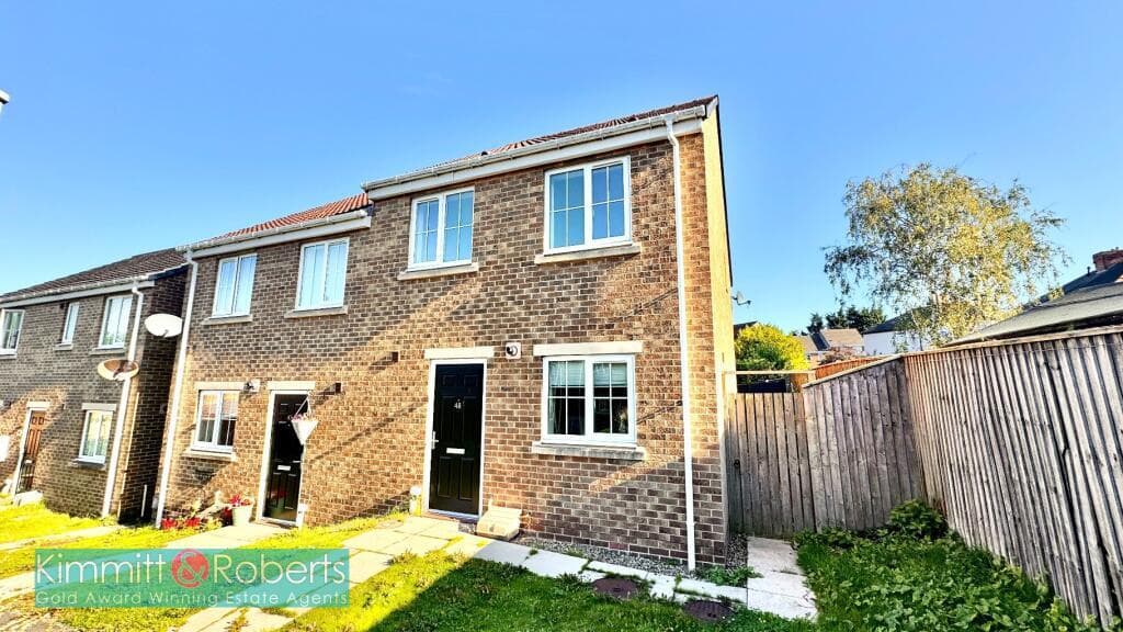 3 Bedroom Semi-Detached House