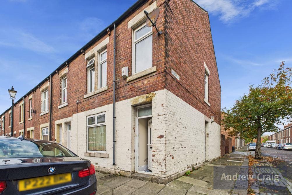 3 Bedroom Flat - Purpose Built