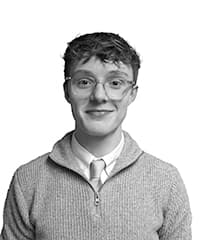 First-Floor Maisonette in Popular Stone – Great Investment Opportunity with Cosmetic Potential