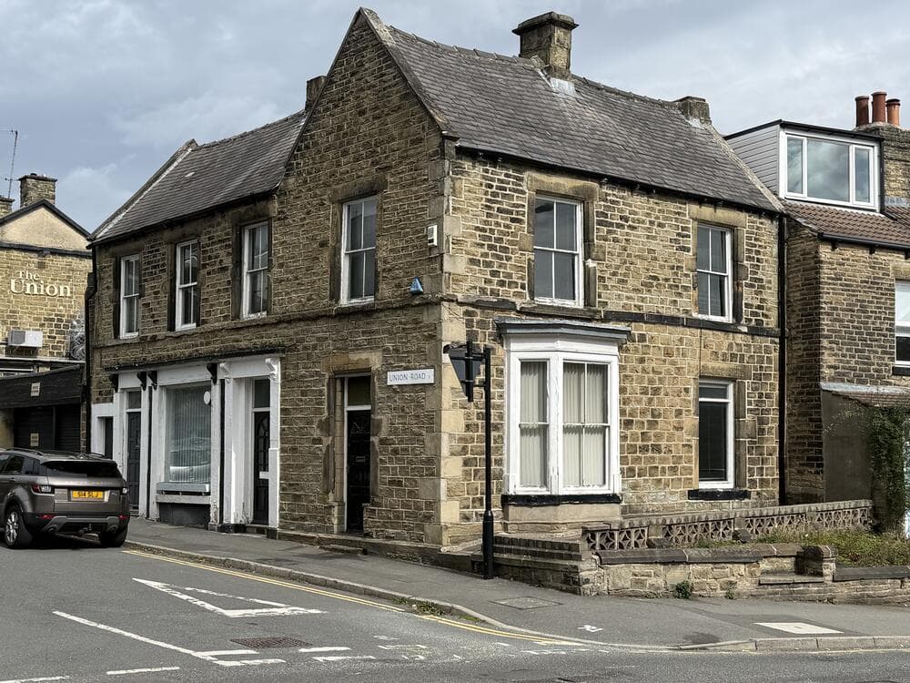 Mixed Use Property with Excellent Conversion Potential