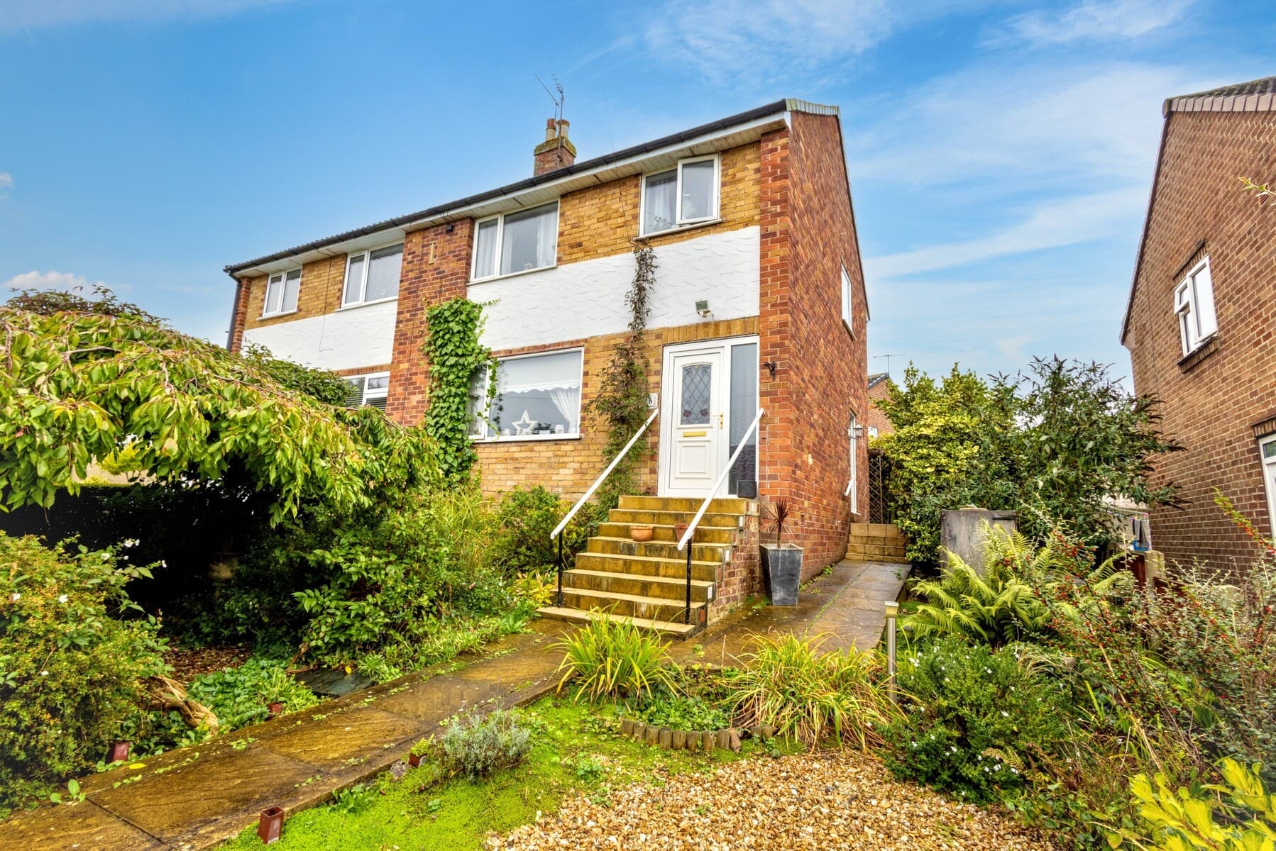 Spacious Semi-Detached House in Harrogate