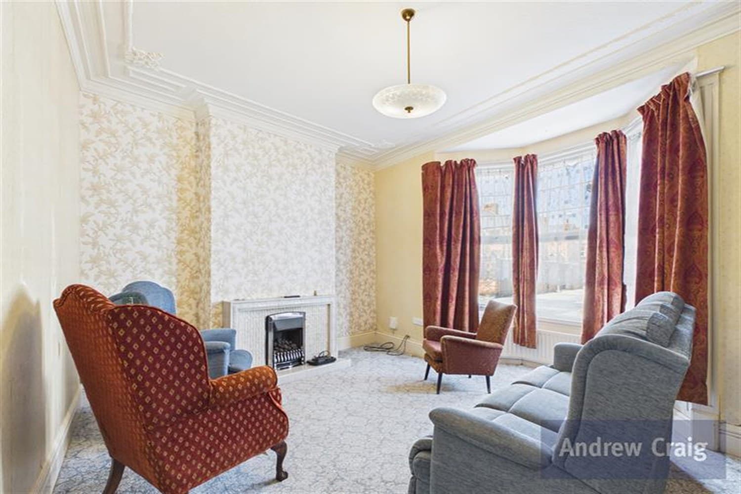 5 bed end of terrace house for sale