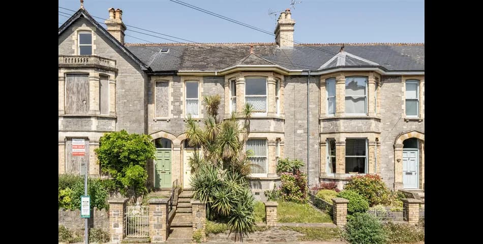 Victorian Four-Bedroom Terraced House Requiring Full Refurbishment