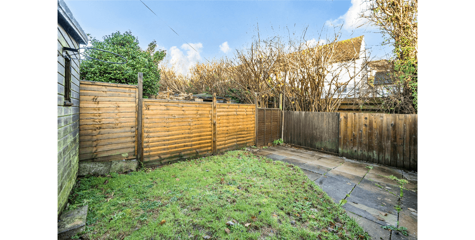 Two Bedroom End Terrace Property