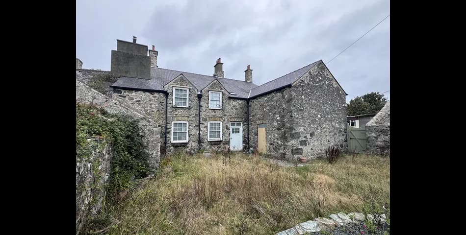 Grade II listed house with outbuildings & land