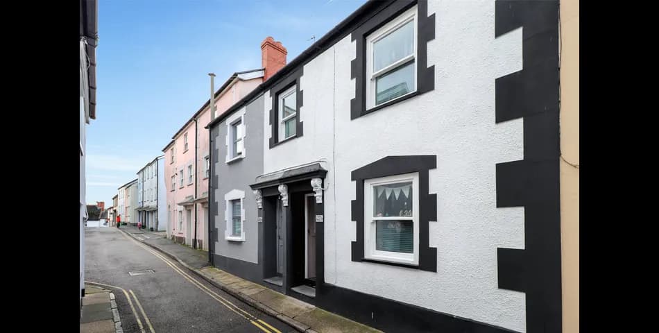 Two Bedroom Mid Terrace Cottage